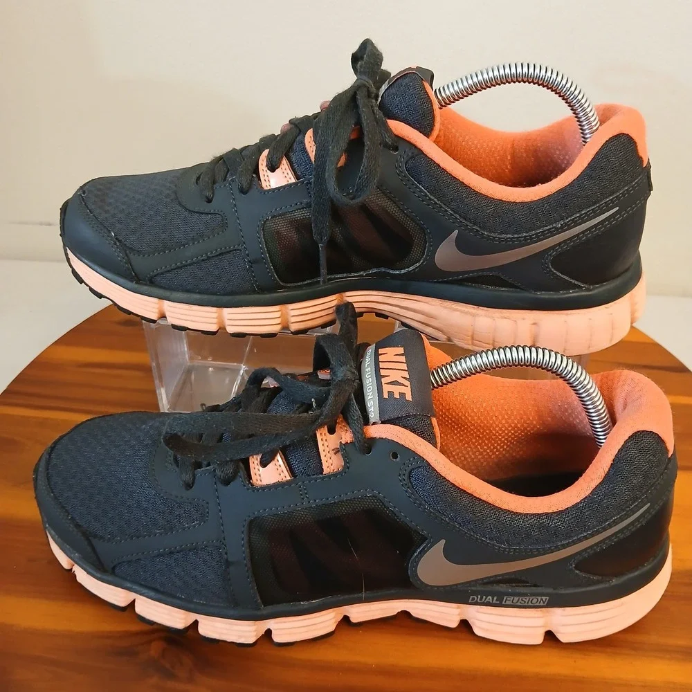 Nike Dual Fusion ST 2 Womens 11 Black Peach Running Shoes Sneakers 454240-080